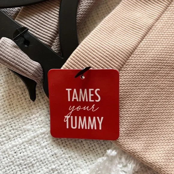 NWT 2 Pk Skinnygirl Shaping Seamless Shorts Beige Tan Size M - Picture 8 of 10